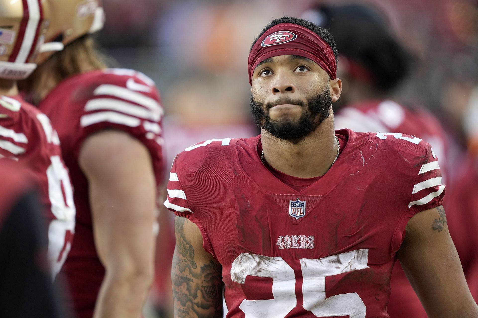 49ers RB Elijah Mitchell (groin) inactive for NFC title game vs. Eagles