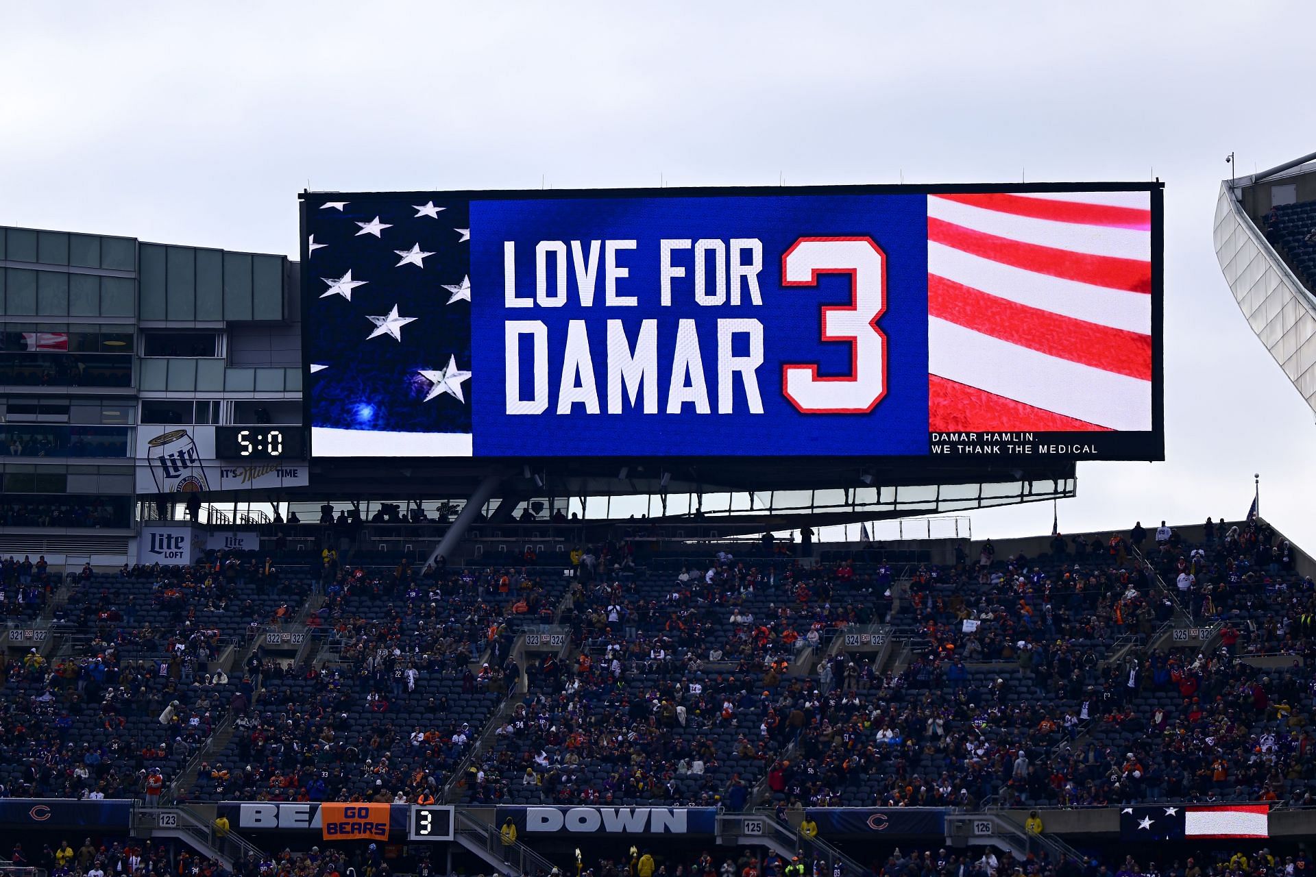 Bills safety gets support at Minnesota Vikings v Chicago Bears