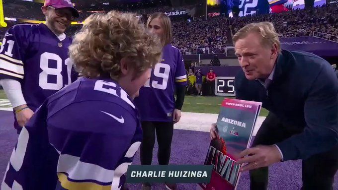 NFL Commissioner Roger Goodell Surprises Young Minnesota Vikings Fan with  Super Bowl LVII Tickets 