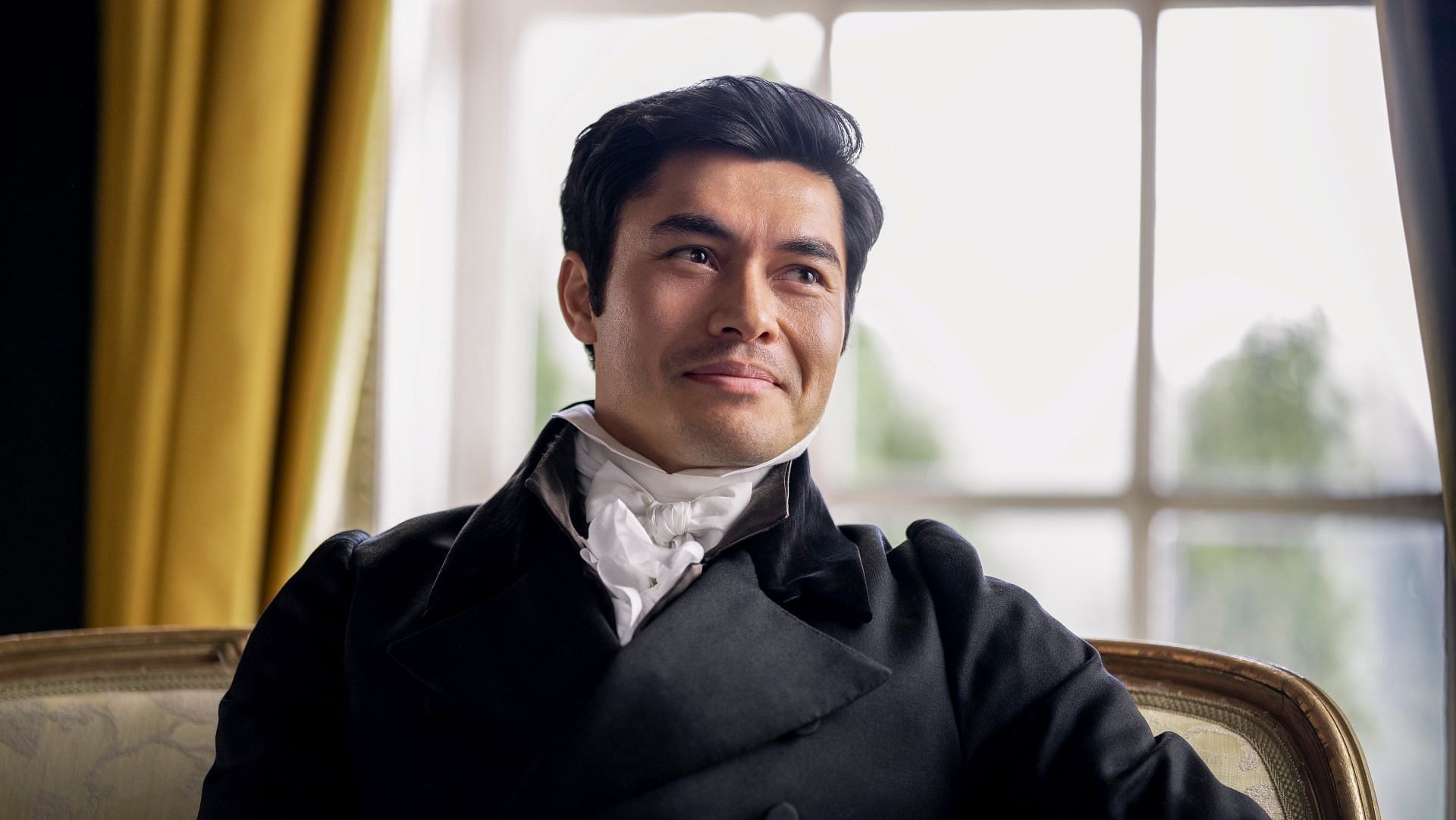 Henry Golding in Persuasion (Image via Netflix)