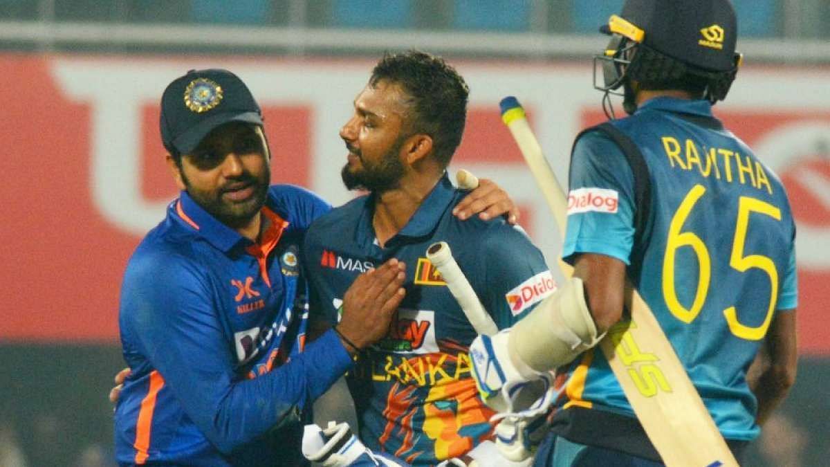 Rohit Sharma and Dasun Shanaka after the 1st ODI between India and Sri Lanka last week. [PC: myKhel]