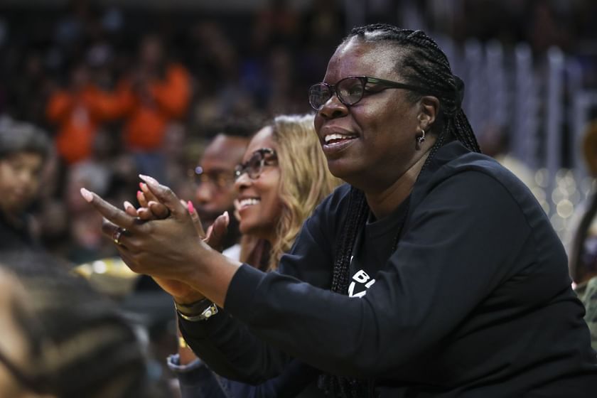 Did Leslie Jones ever play basketball? All you need to know