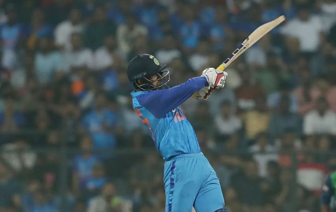 "The turning point of the match" - Saba Karim on Deepak Hooda's back-to-back sixes off Maheesh Theekshana in 1st T20I