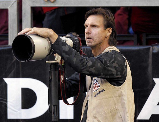 Randy Johnson kept a bag of baseballs by his bed for self defense 