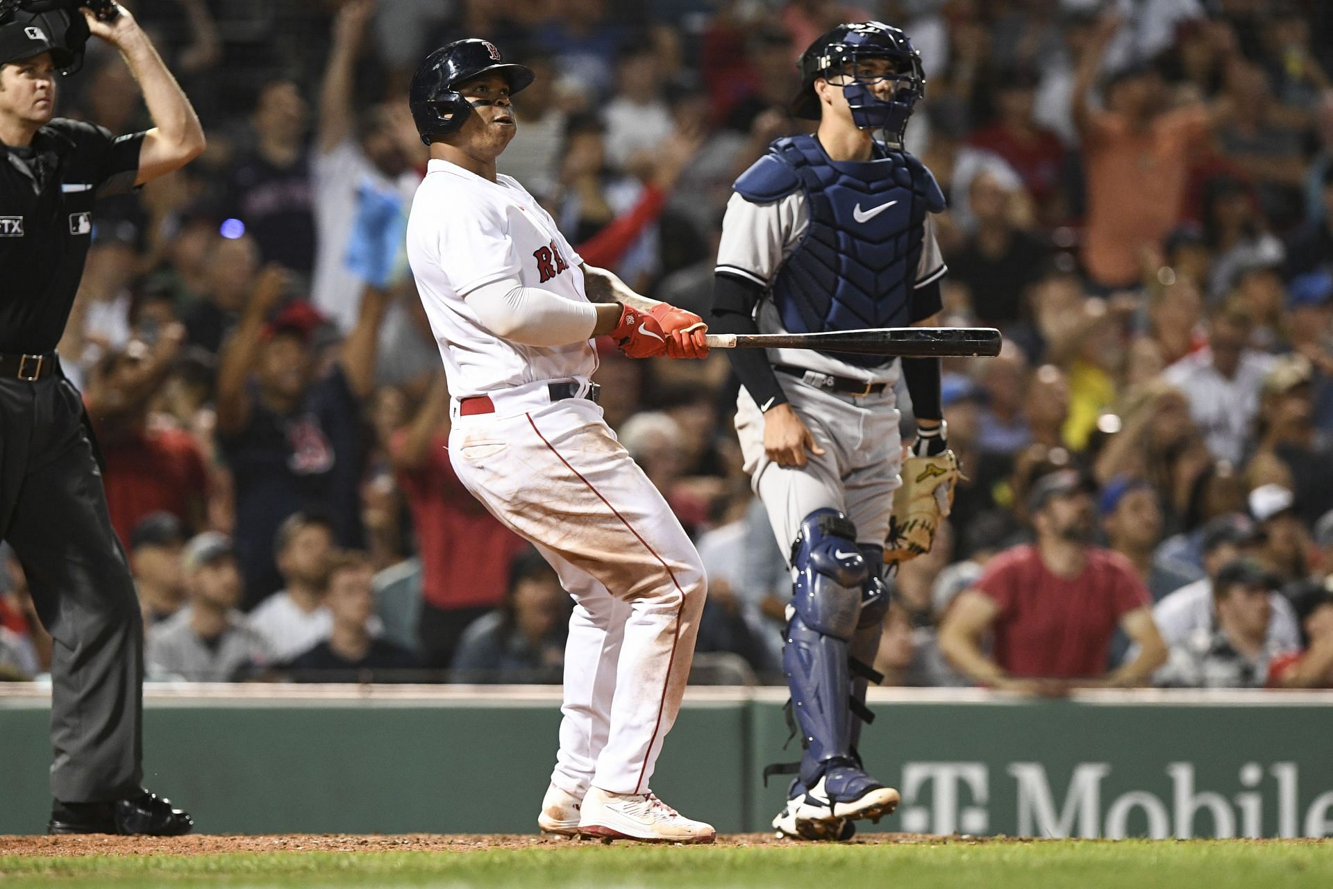 Red Sox, Rafael Devers agree to 11-year, $331 million contract extension