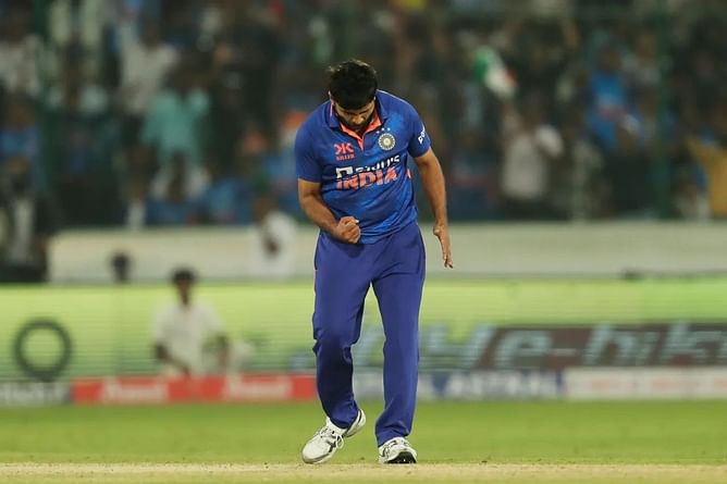 "When everyone feels it is going to happen, Lord says it won't" - Aakash Chopra on Shardul Thakur sealing India's win