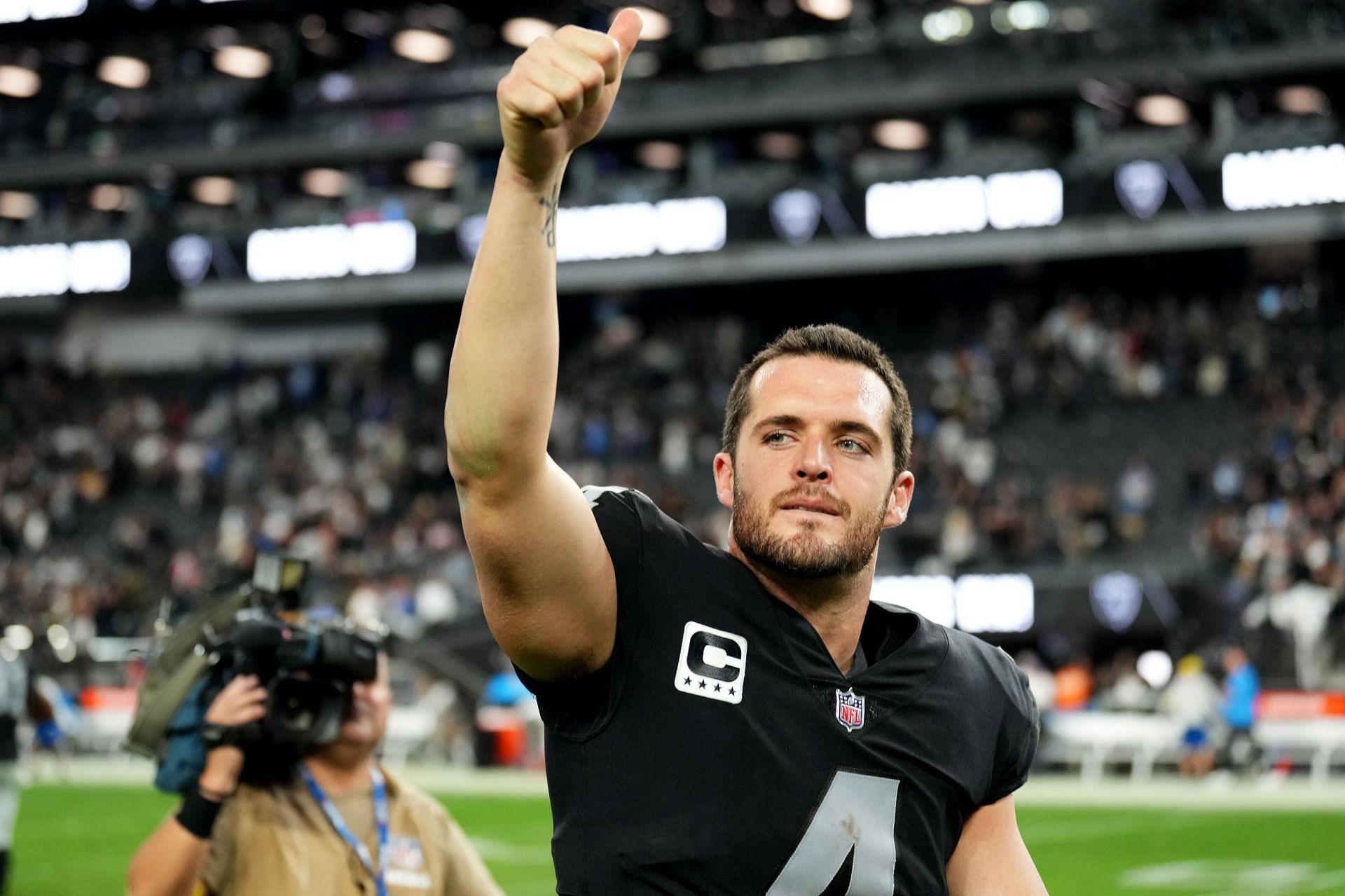 Derek Carr: Los Angeles Chargers v Las Vegas Raiders