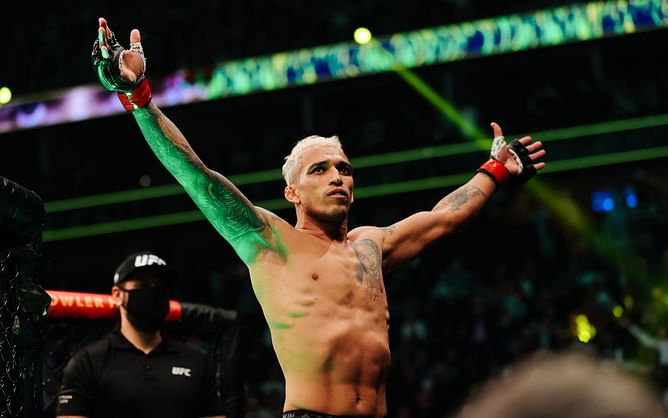 Charles Oliveira believes he's just one victory away from a lightweight title shot