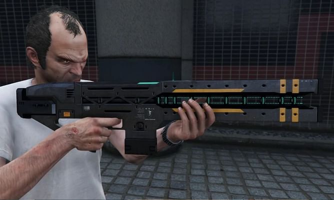 How does the Railgun perform in GTA Online?