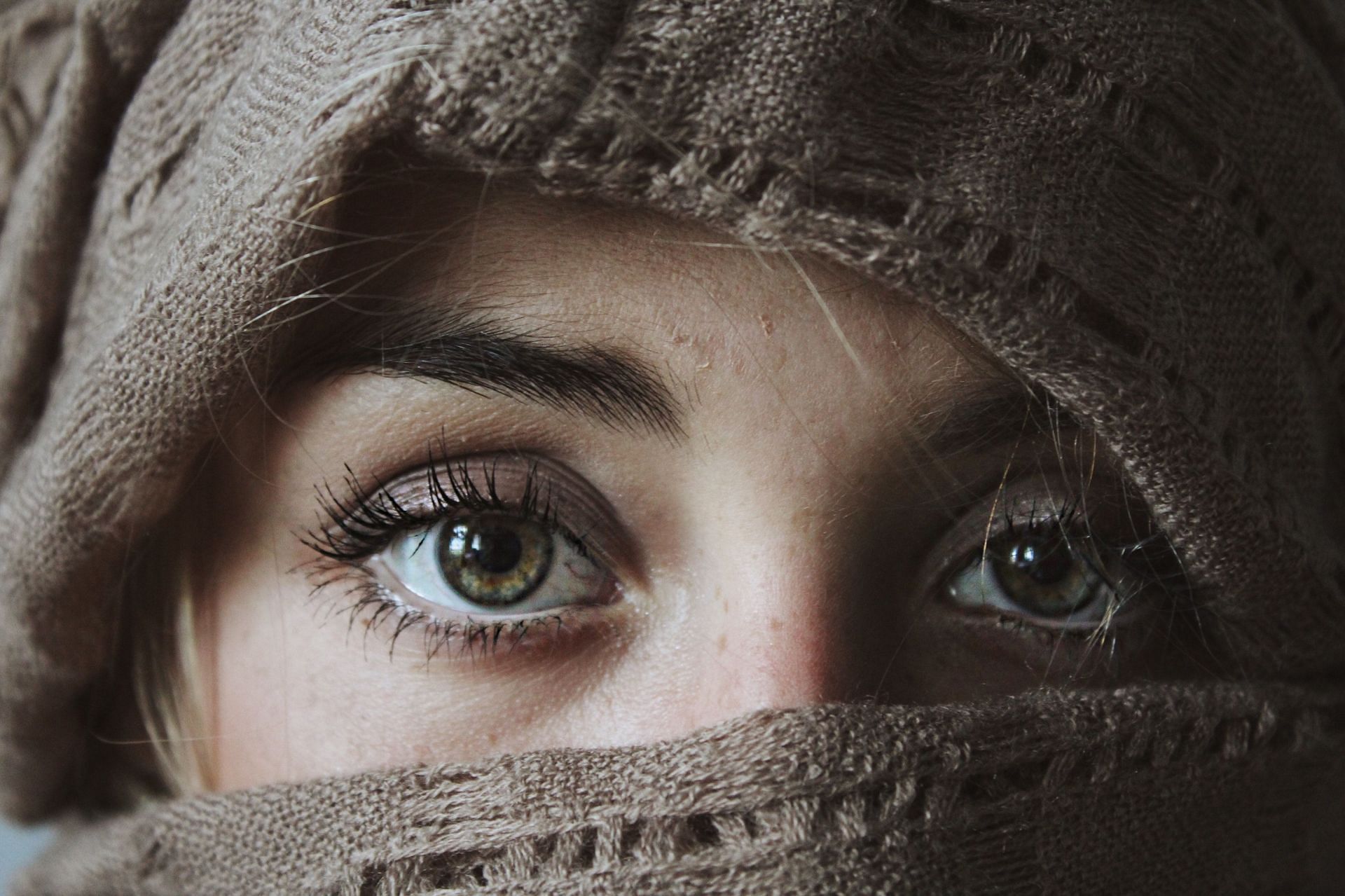 Dark circles also result from low iron. (Image via Pexels/ Noelle Otto)