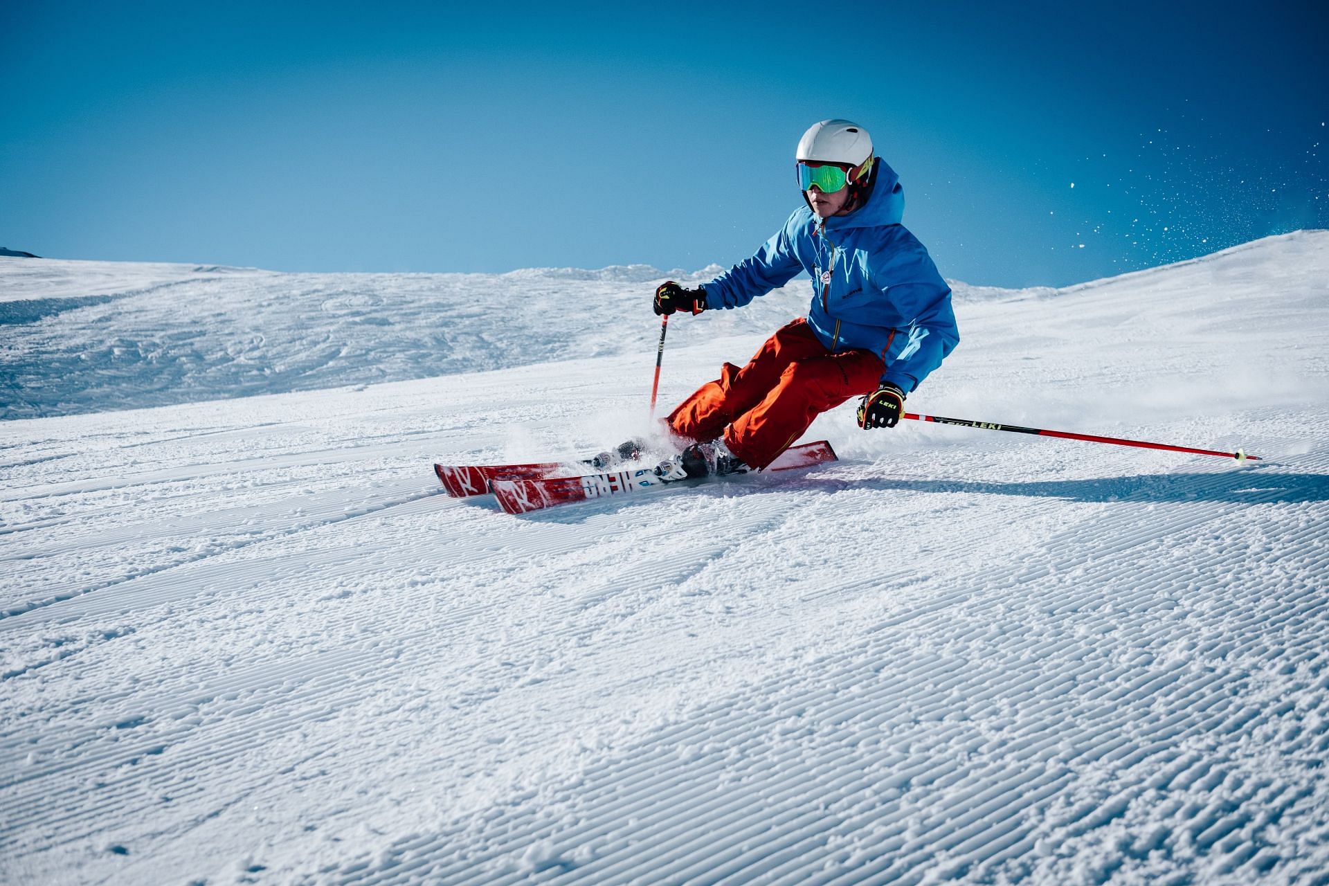 Here are the best strength training exercises for skiers! (Image via unsplash/Maarten Duineveld)