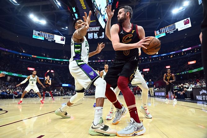 NBA Injury Report: Giannis Antetokounmpo probable, Kevin Love questionable and more updates on Donovan Mitchell and Desmond Bane | January 29, 2023