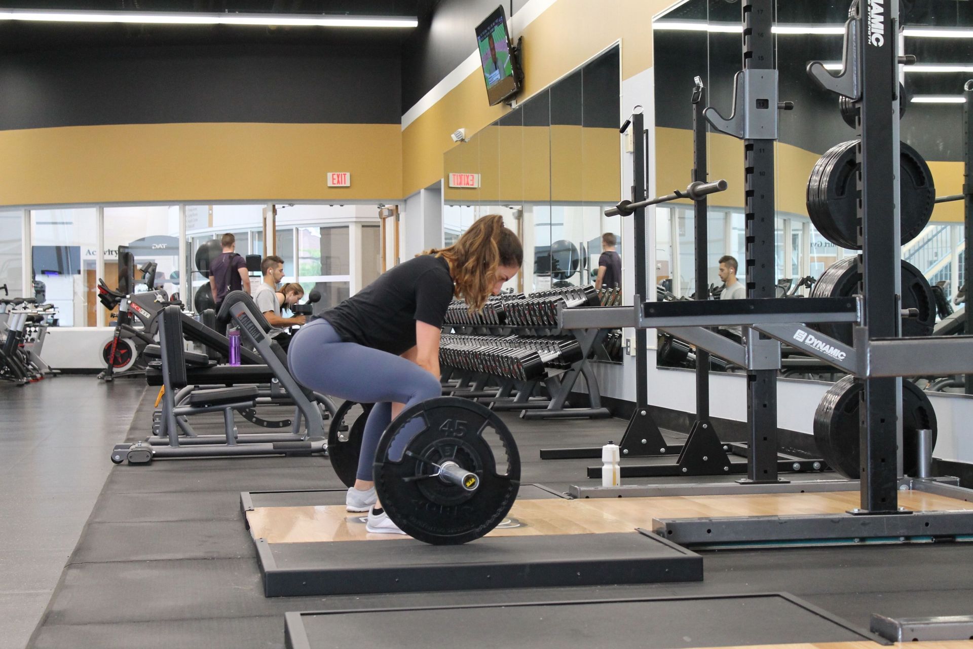 Correct technique of deadlifts improve posture. (Image via Unsplash/ Danielle Cerullo)