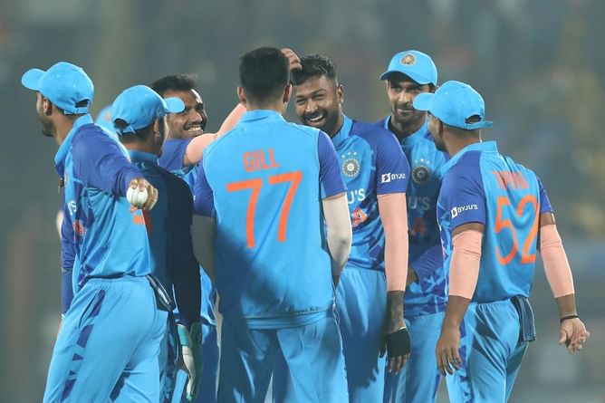 IND vs NZ : न्यूजीलैंड के खिलाफ टी20 सीरीज से पहले भारतीय टीम को बड़ा झटका, युवा बल्लेबाज हुआ बाहर