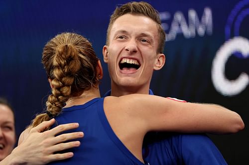 Petra Kvitova hugging Jiri Lehecka after her win at the 2023 United Cup.