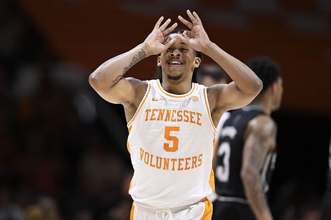 Tennessee vs South Carolina Prediction, Odds, Line, Spread, Picks, and Preview - January 7 | 2022-23 NCAA Basketball Season