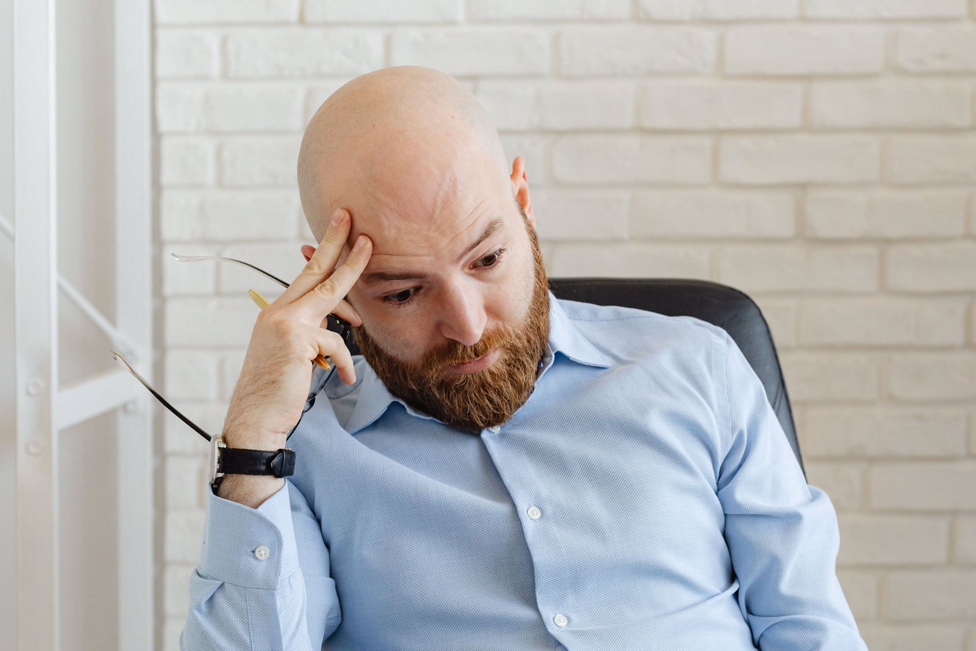 Sugary drinks can cause hair loss in men (Image via Pexels/Karolina Grabowska)