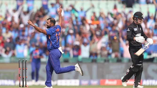 "Even the best batters in the world would have struggled"- Danish Kaneria on India's new-ball burst in 2nd ODI vs NZ