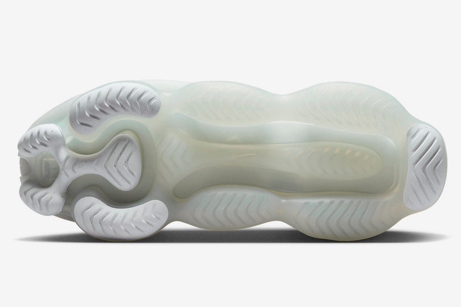 Take a closer look at the outsoles of these sneakers (Image via Nike)