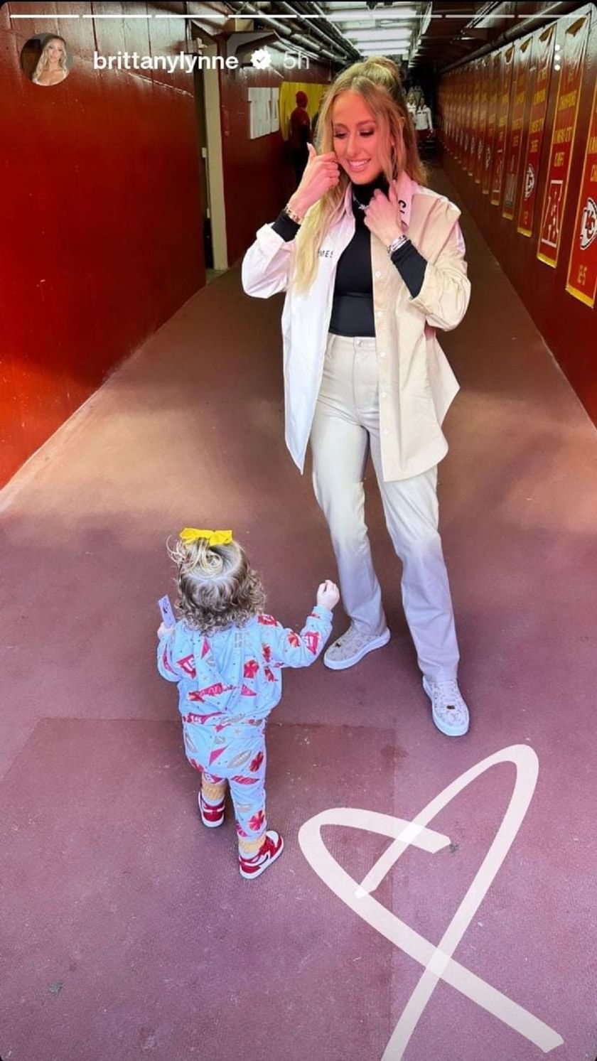 Brittany Mahomes shares adorable pics of daughter Sterling Skye in