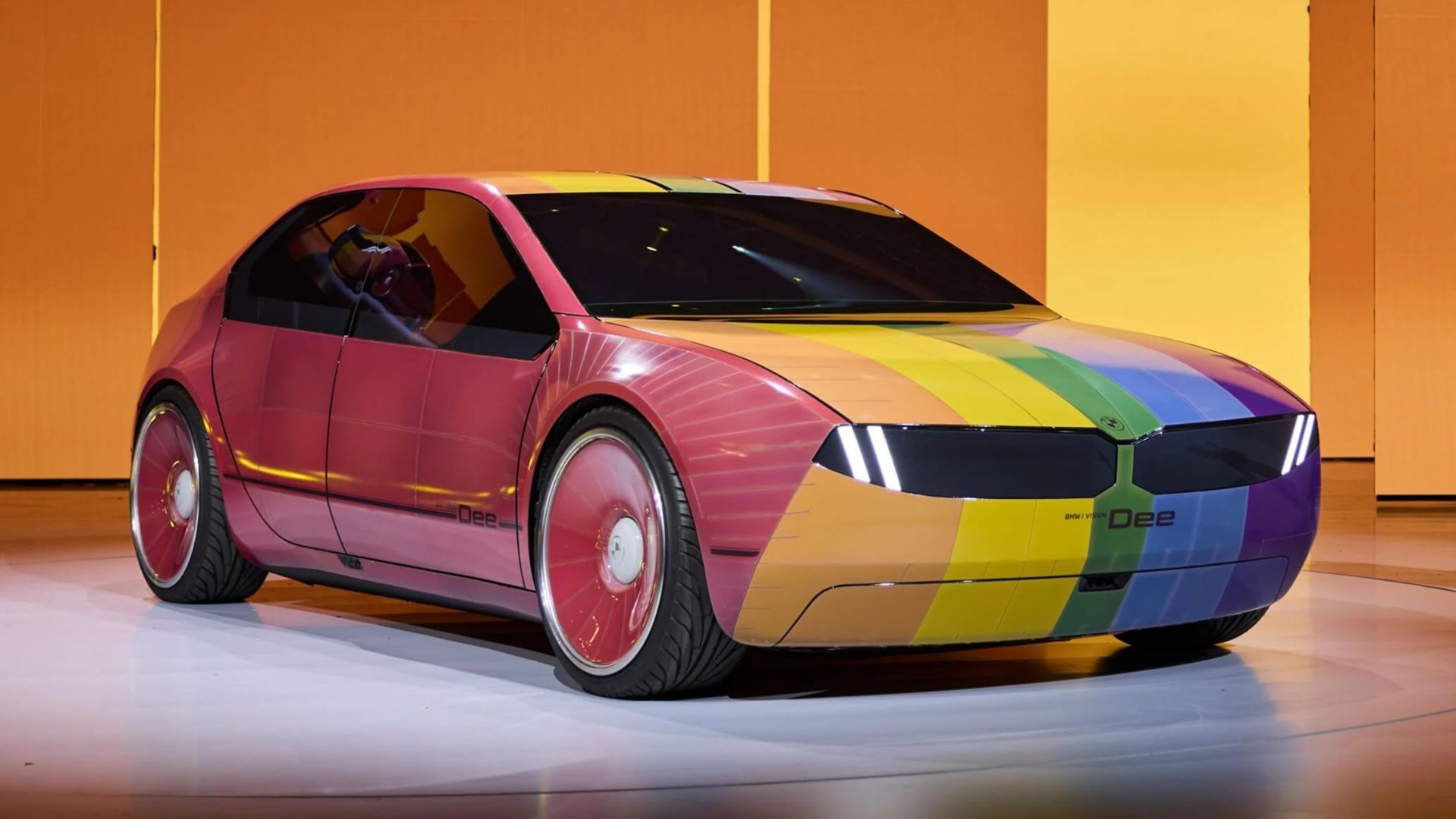 BMW unveils colour-changing concept car i Vision Dee