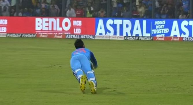 [Watch] Ishan Kishan takes a ripper to dismiss Charith Asalanka in 1st IND vs SL T20I