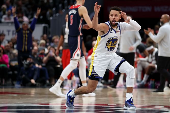 Stephen Curry backs Draymond Green for trash-talking a Washington Wizards fan: “Take that smoke the whole game”
