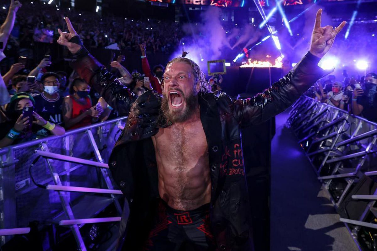 Edge of legends. WWE Edge SUMMERSLAM. Edge WWE WRESTLEMANIA 39. Edge WWE 2023. Hollywood Рестлер.