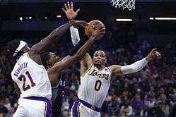 Darvin Ham emphasizes LA Lakers' strengths lie in playing physical basketball: "Seventy points in the paint; That’s who we are"