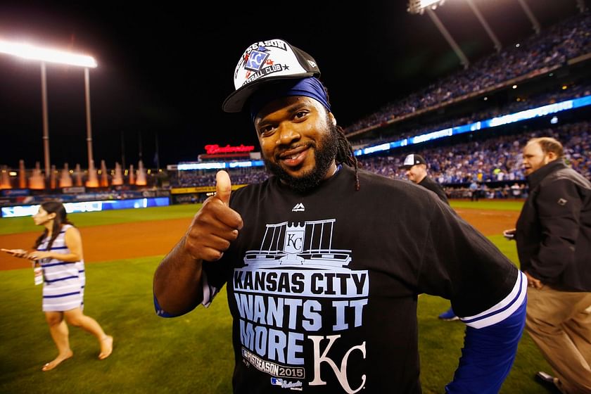 Watch: Johnny Cueto makes epic entrance to Marlins press