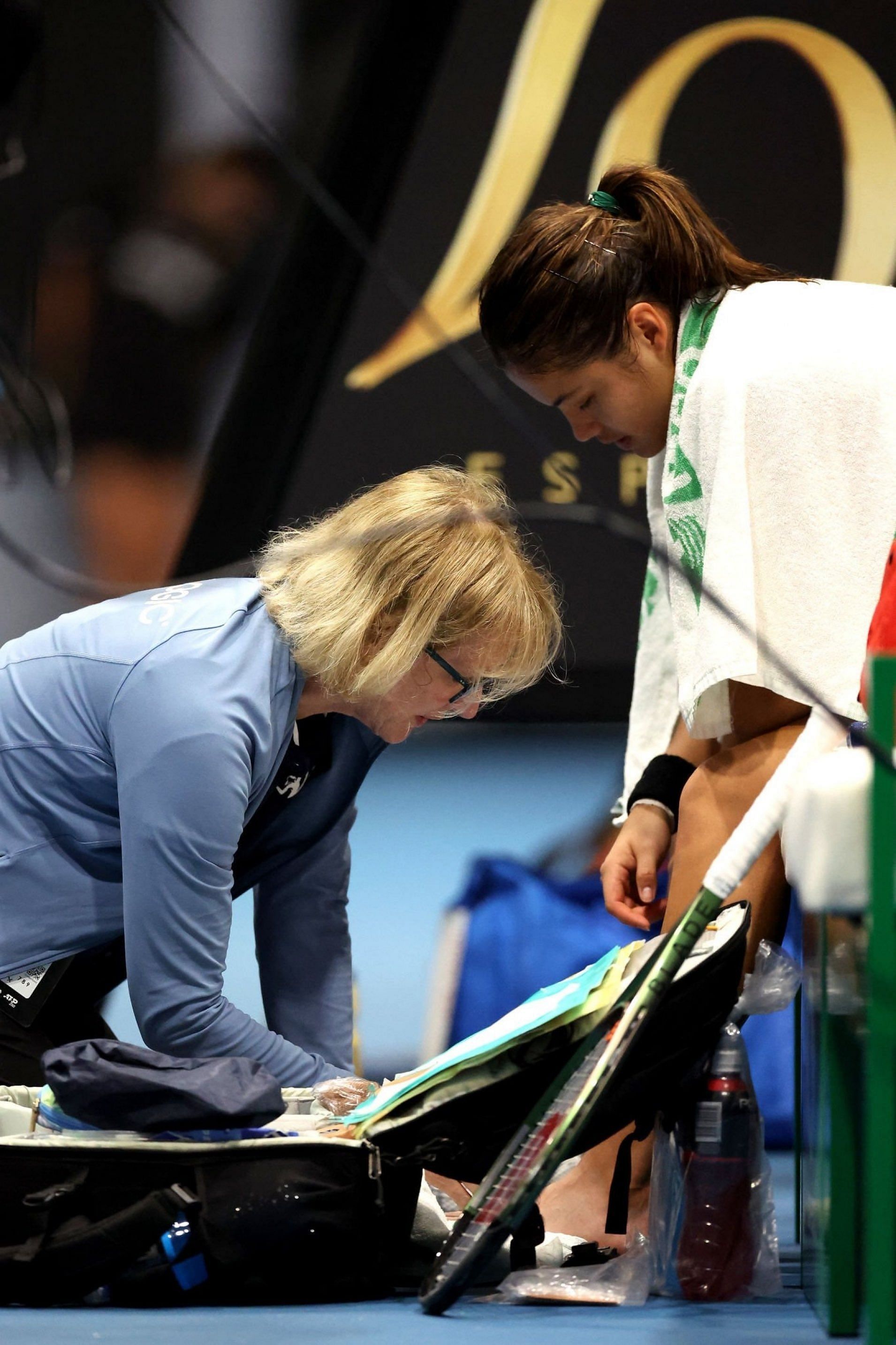 Raducanu underwent treatment on her knew before withdrawing from her match