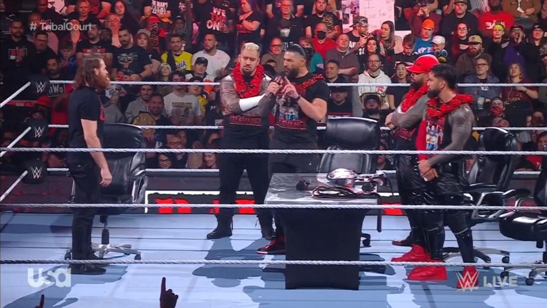 WWE Raw में फैंस को आया बहुत मजा