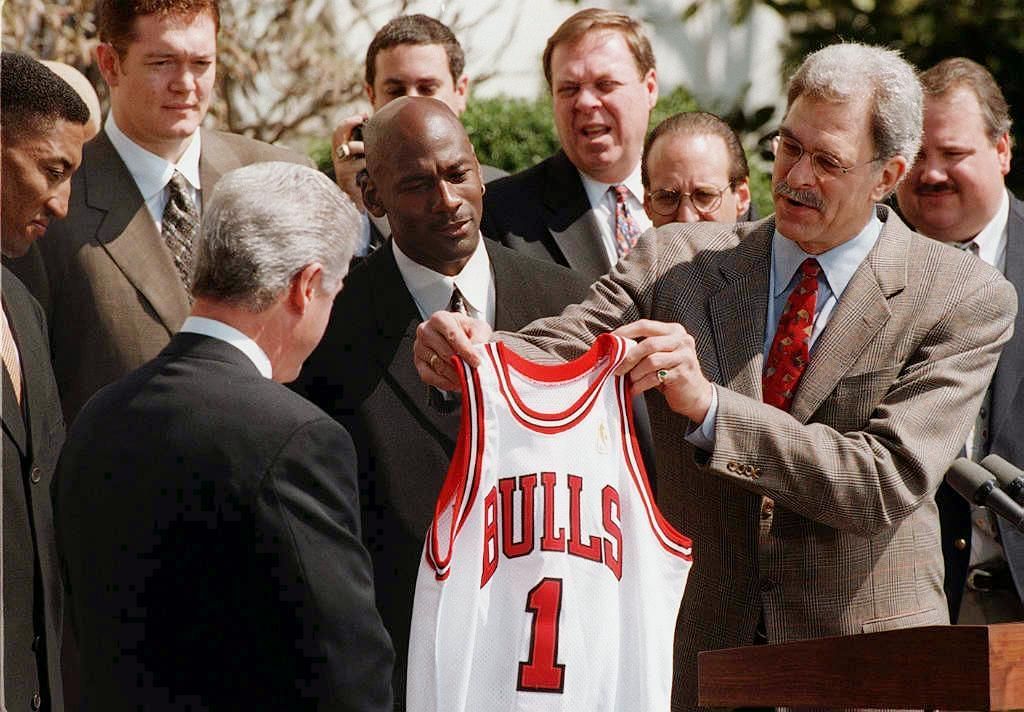 Chicago Bulls visits the White House 1997