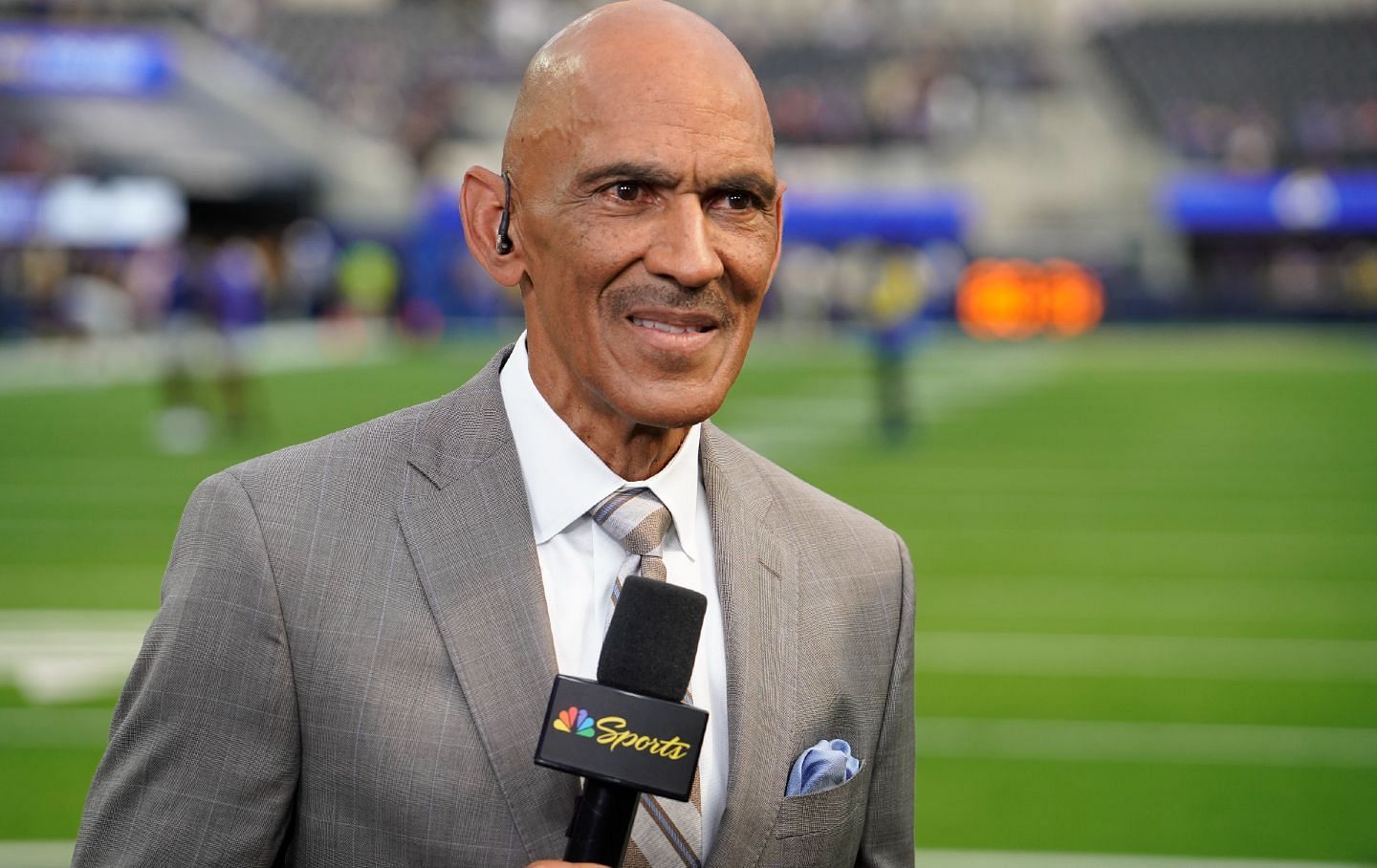 Former Indianapolis Colts HC Tony Dungy