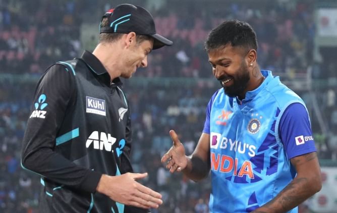 "Was aware that scoring runs in the second half would be tough" -Rajkumar Sharma on Hardik Pandya's tactics in 2nd T20I between India and New Zealand