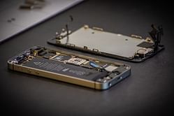 What to do if your smartphone won't turn on?