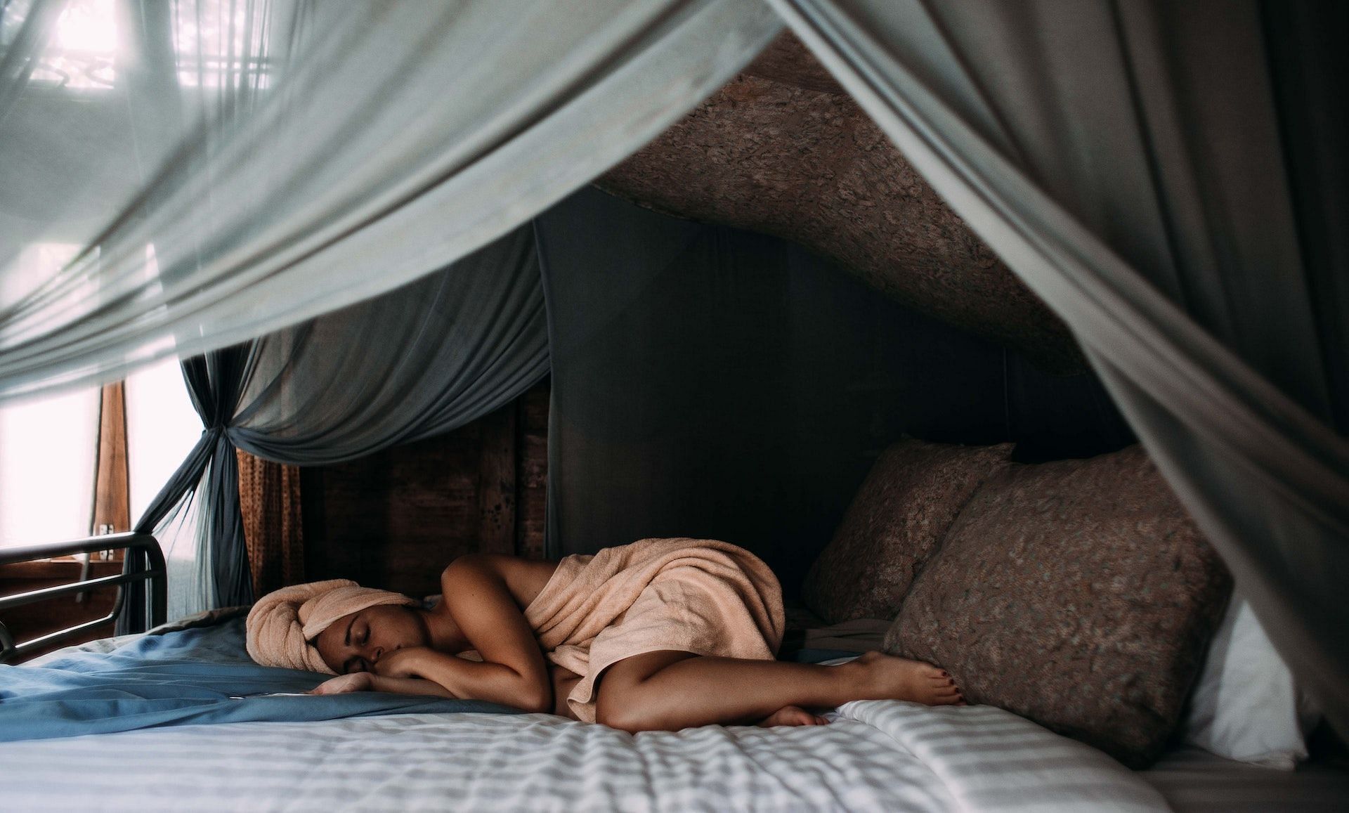 Sleep deprivation can lead to weight gain during menopause. (Photo via Pexels/Rachel Claire)