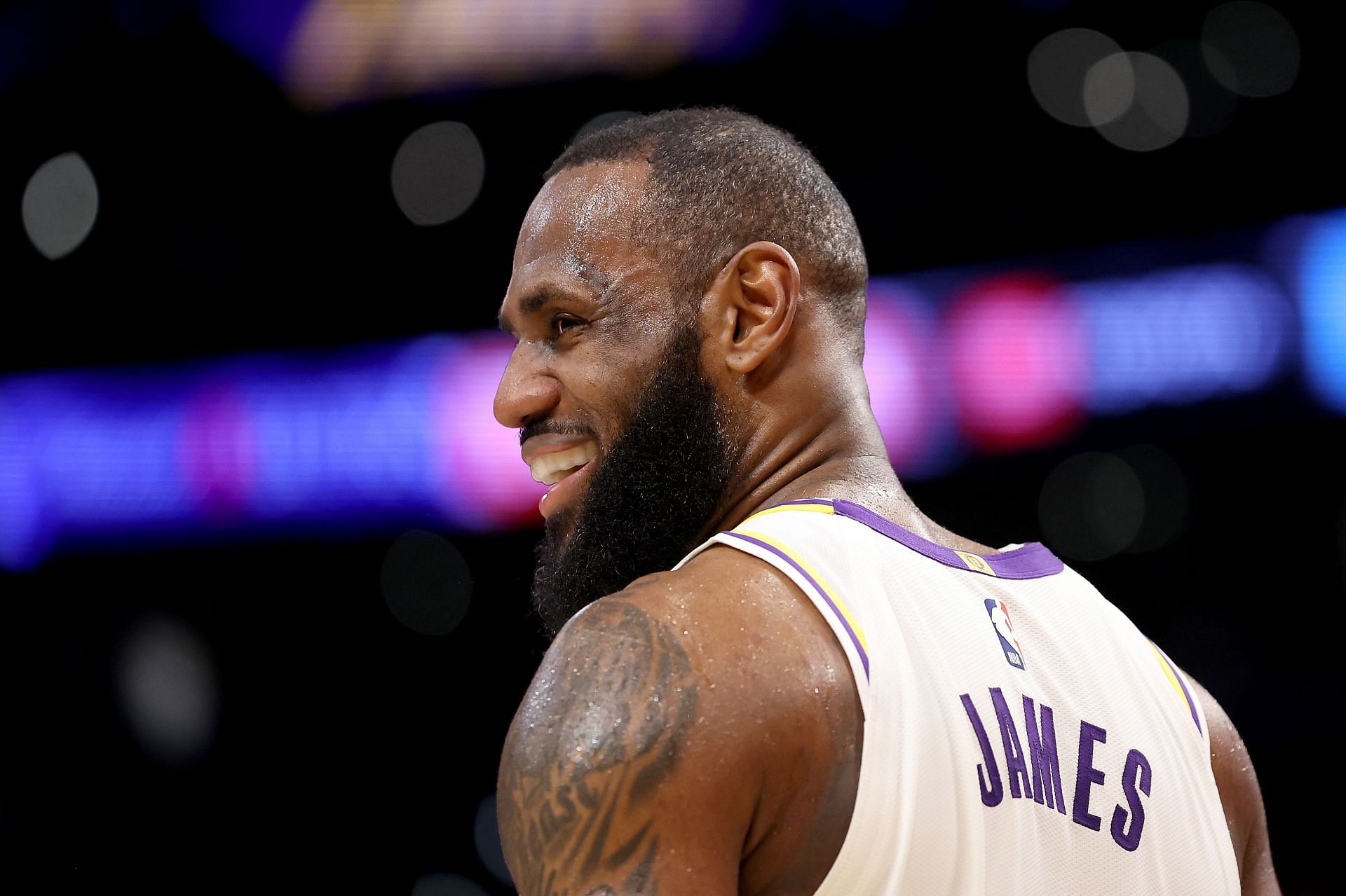 LA Lakers Rumors: NBA insider proposes LeBron James to Chicago