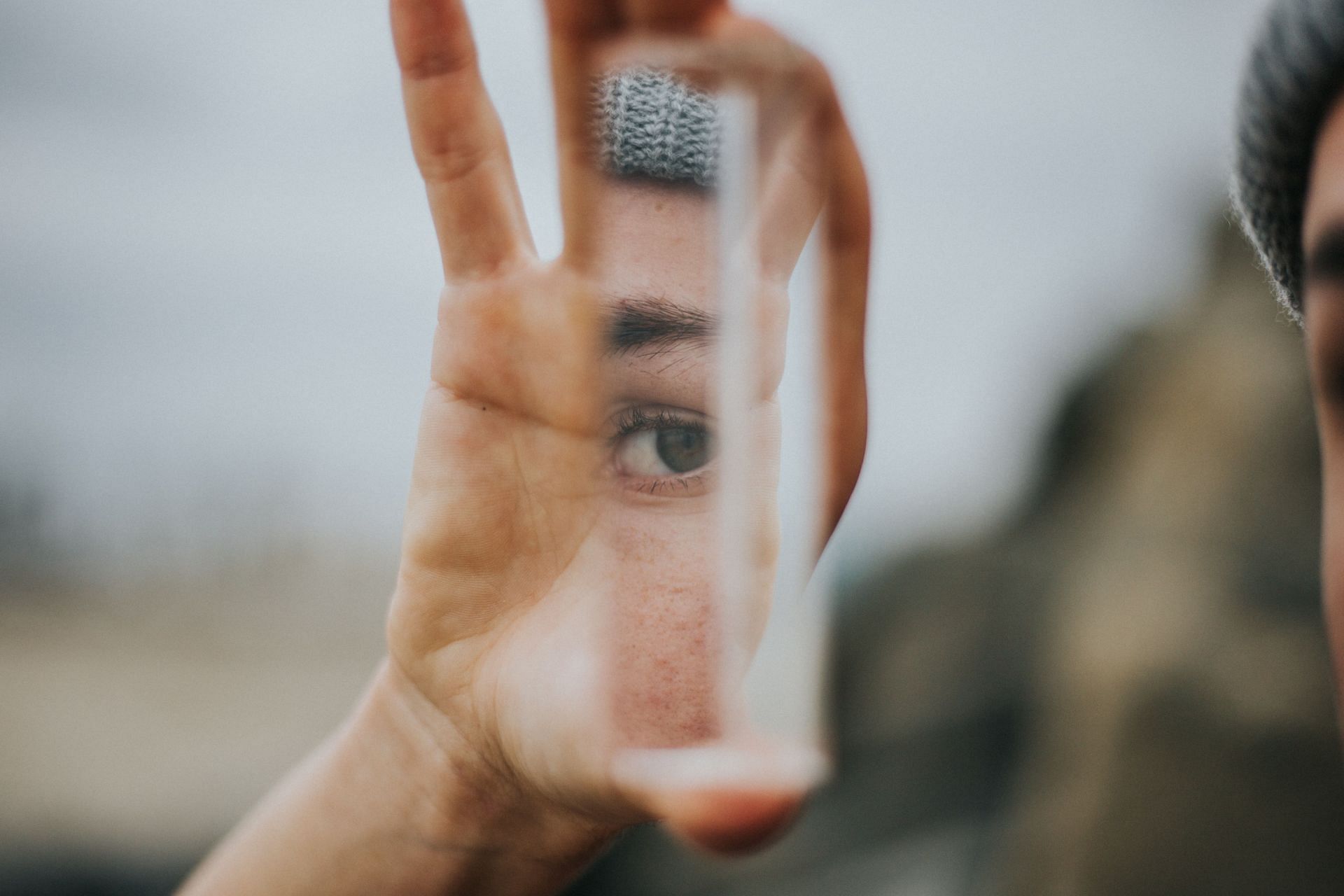 Individuals suffering from body dysmorphic disorder (BDD) may be concerned about any portion of their body (Photo by Vince Fleming on Unsplash)