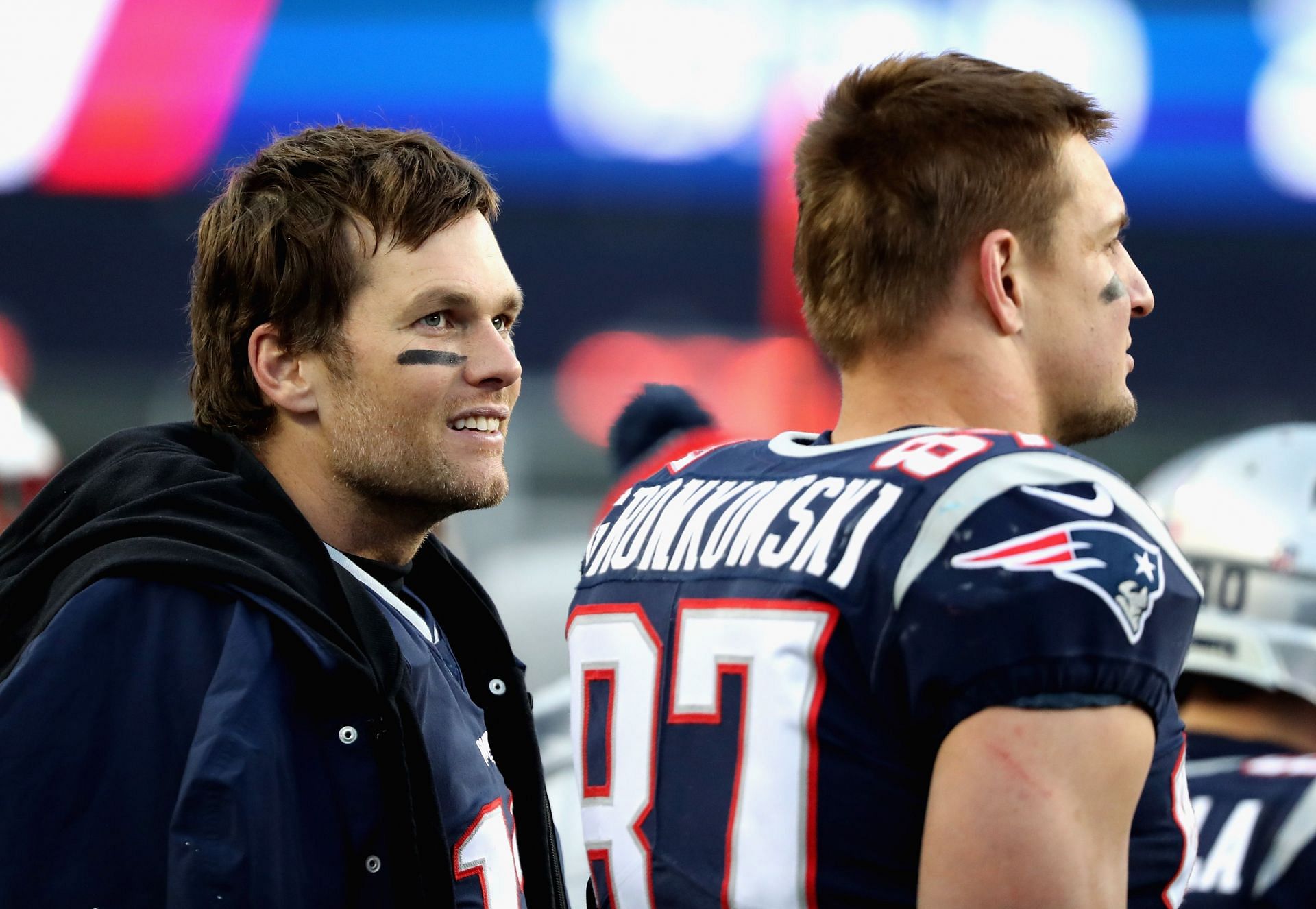 When Rob Gronkowski threw haymakers to protect Tom Brady - “Screw it”