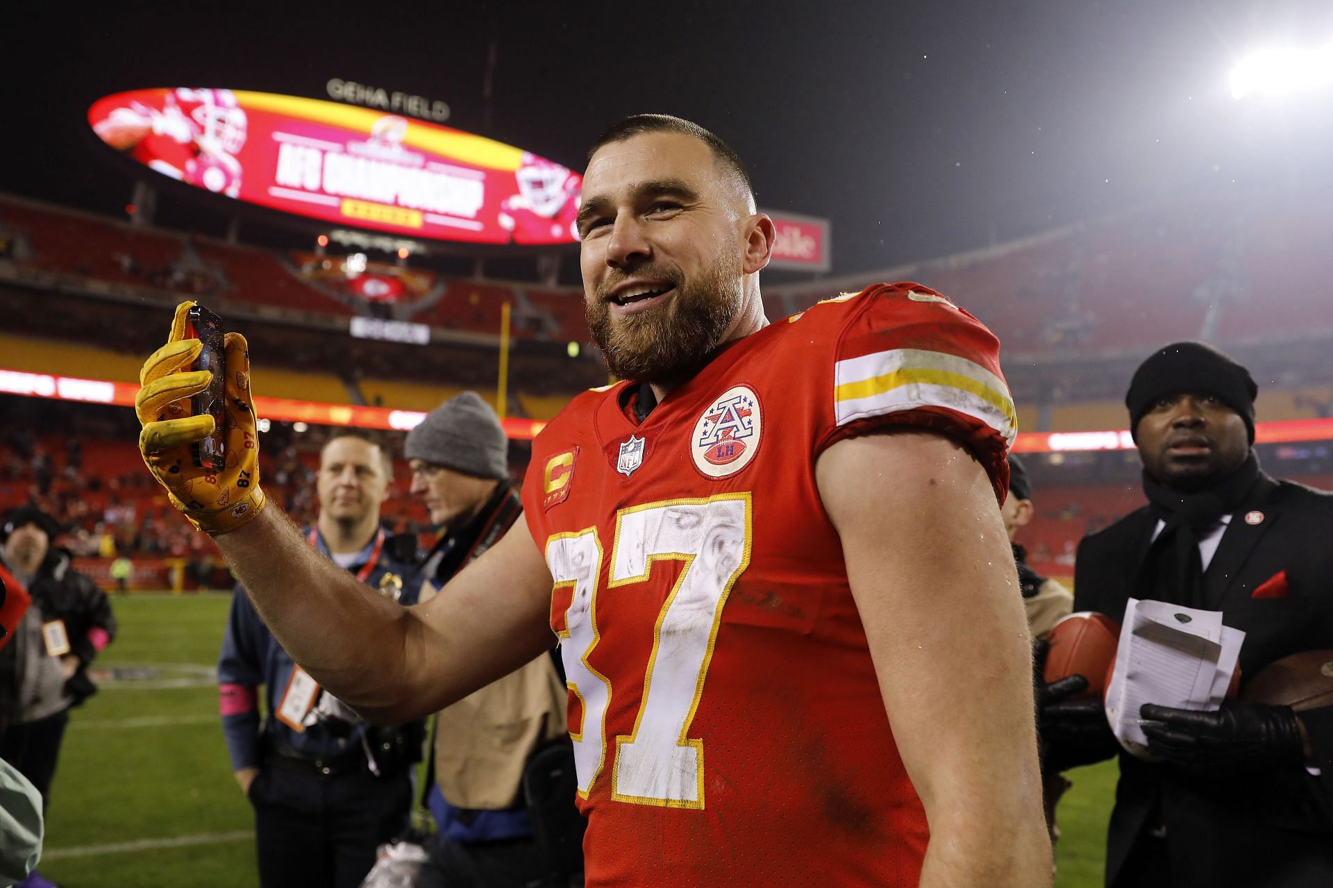 Travis Kelce injury: Chiefs tight end ruled a game-time decision