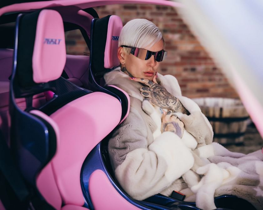 Jeffree Star & 'NFL Boo' Are The Talk Of The Internet As