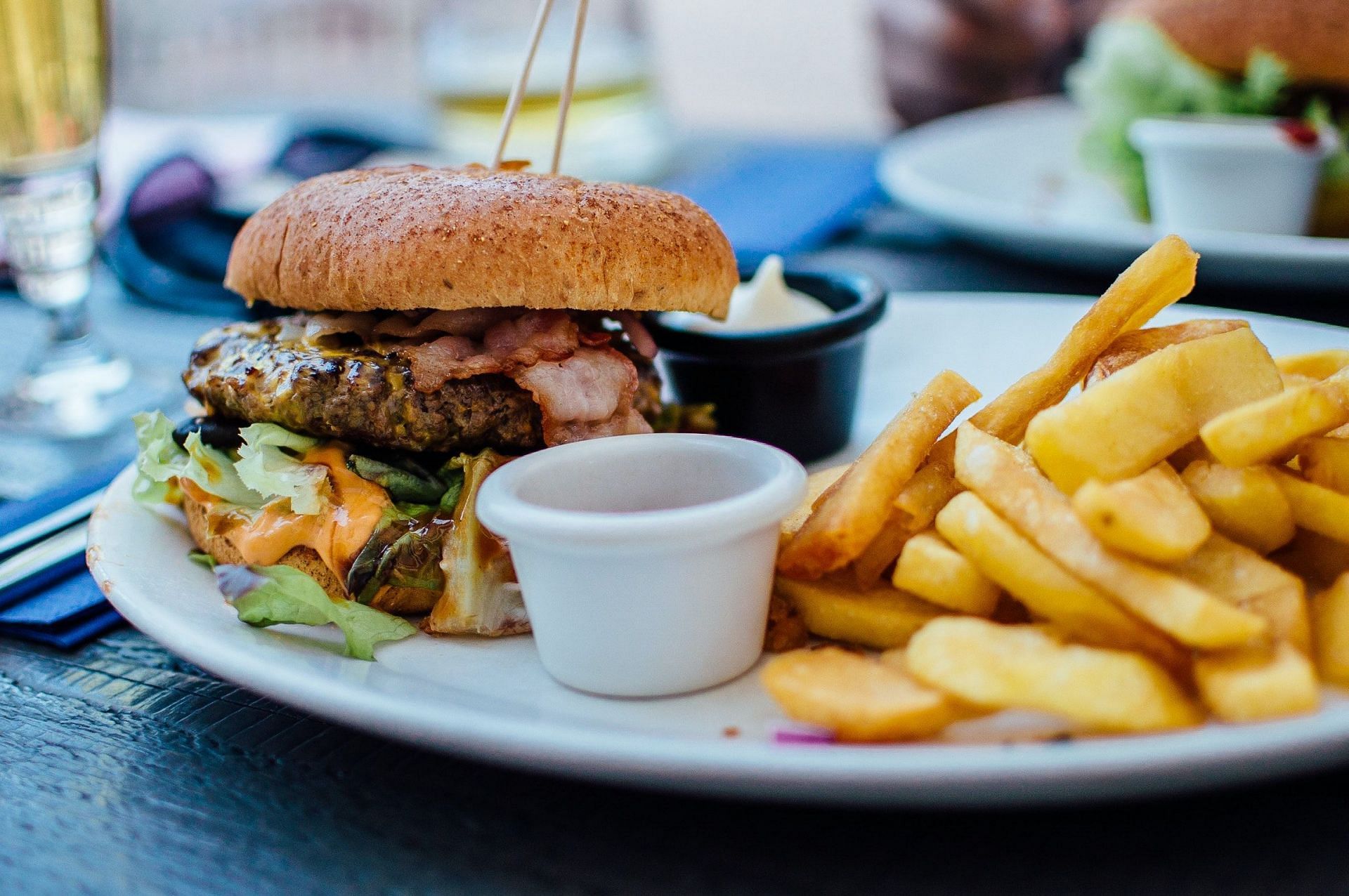 Live disease is related to fast food (Image via Pexels/Robin Stickel)