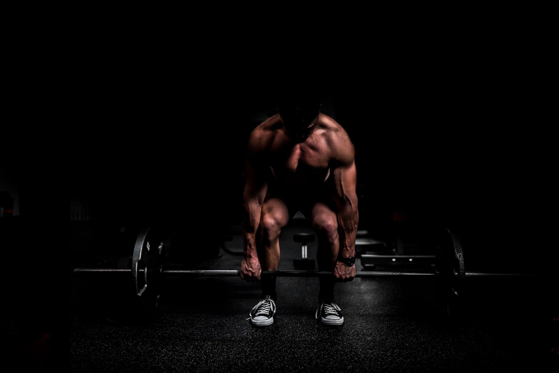 Stronger glutes improve deadlift performance. (Image via Unsplash/Anastase Maragos)