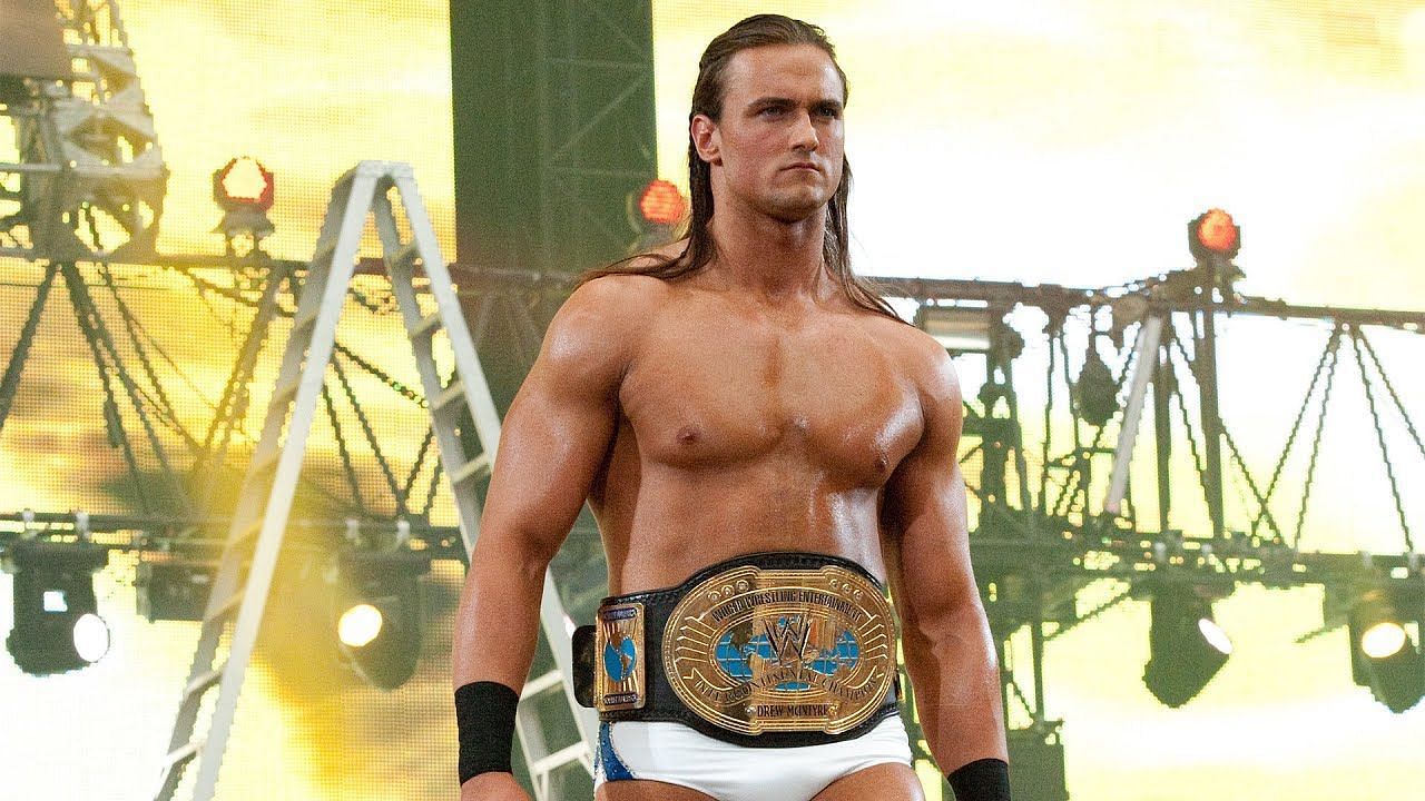 पूर्व WWE चैंपियन ड्रू मैकइंटायर