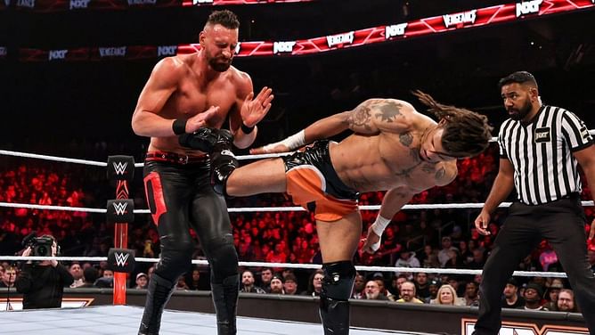 WWE के बड़े इवेंट में हुए खतरनाक मुकाबले में फेमस Superstar की टूटी उंगली, तस्वीर देखकर होगी हैरानी