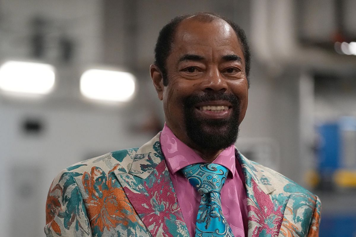 New York Knicks legend Walt Frazier