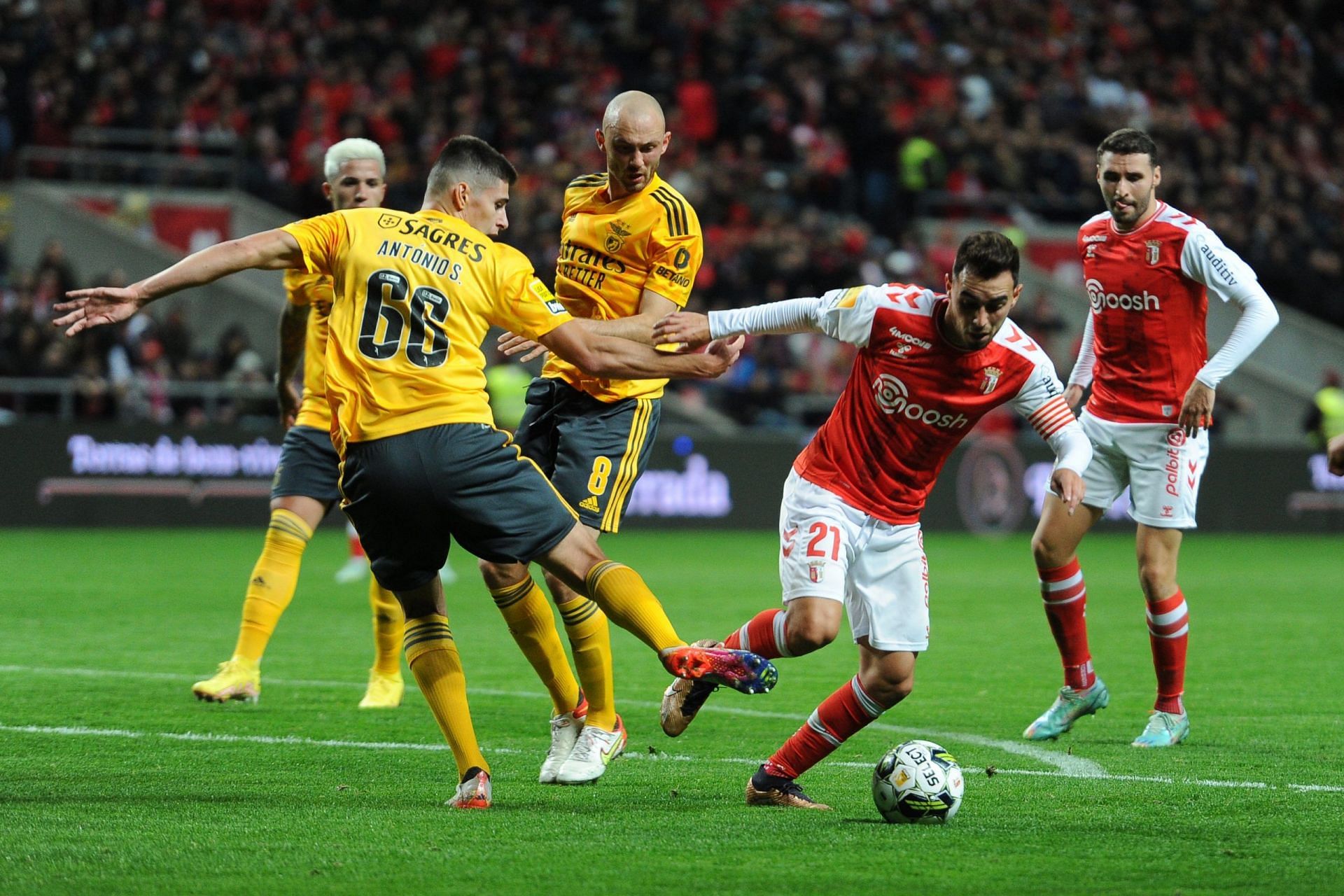Braga and Benfica will meet in the quarter-finals of the Taxa de Portugal on Thursday 
