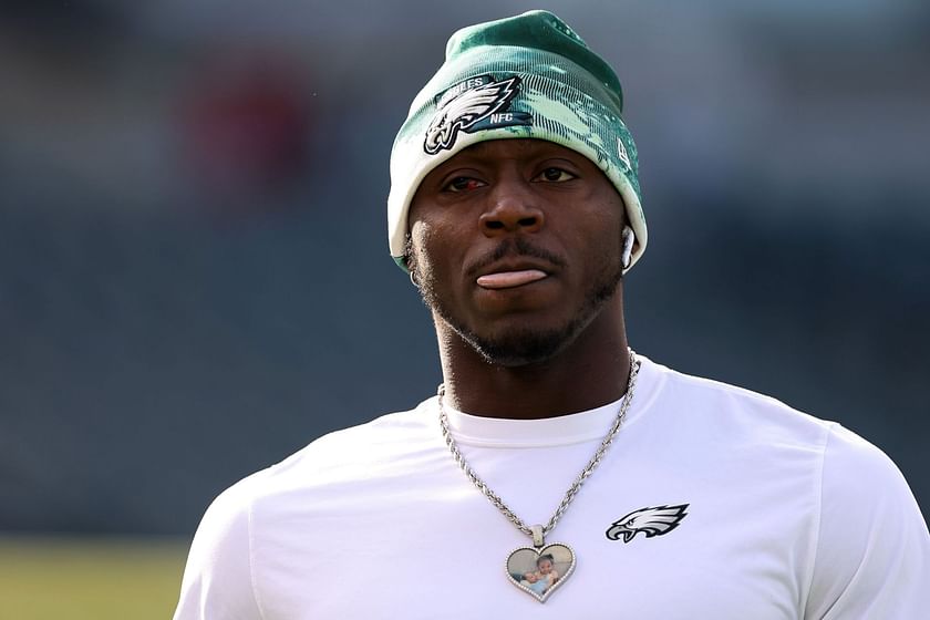 Eagles' A.J. Brown gets into Twitter spat with Titans fan