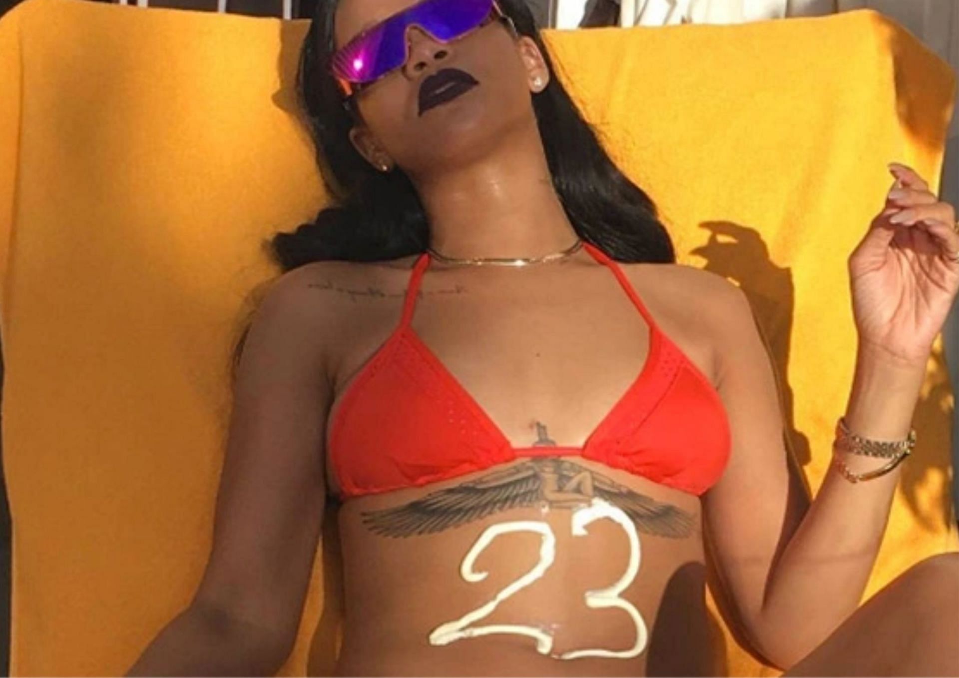 Rihanna tagged LeBron James with this photo in 2016. [photo: Hollywood Life]